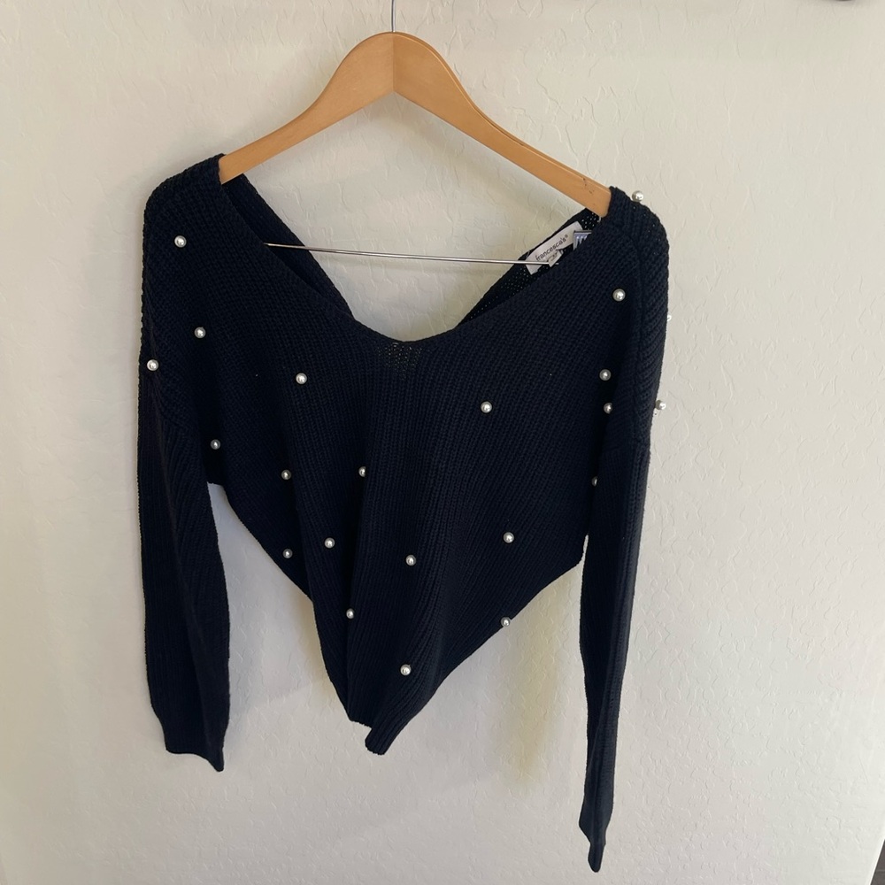 Francesca's Collections Black V-Neck Sweater with Pearl Details